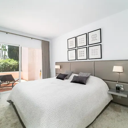 Bright New In Puente *