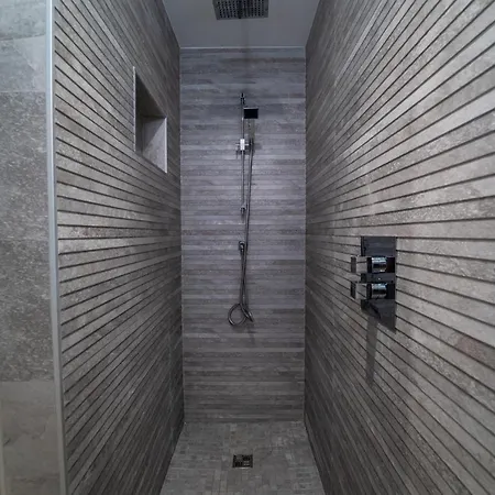 Bright New In Puente Marbella