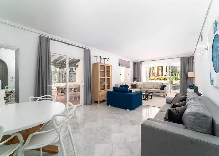 Bright New In Puente Apartment *