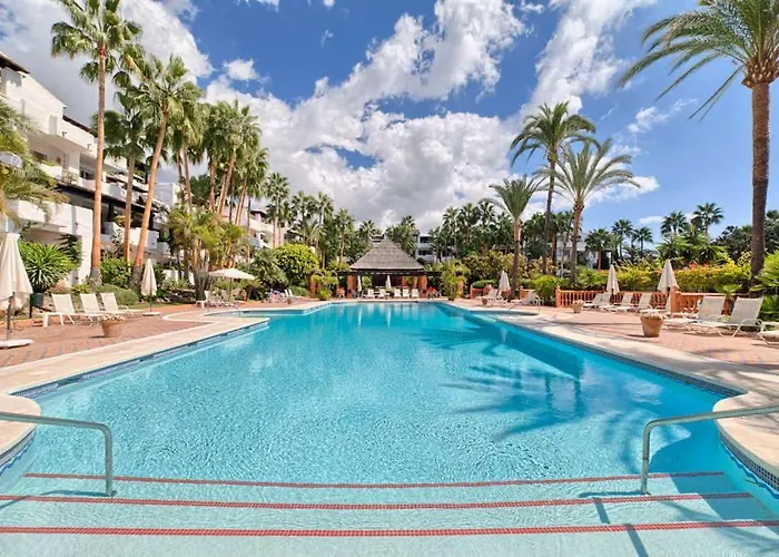 Bright New In Puente Marbella